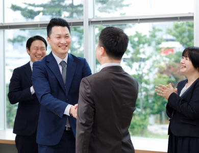 ビジネスに加速度的な成長を