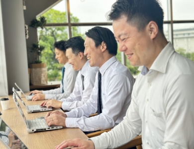 ビジネスに加速度的な成長を