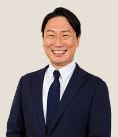 BBSインターナショナル株式会社 取締役 藤本　晃士